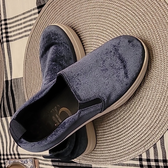 Circus by Sam Edelman Blue Velvet Scotlyn Sneakers - Picture 7 of 8